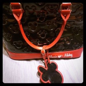 Loungefly Minnie Mouse purse